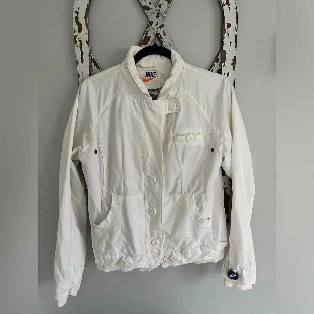 Vintage‎ 1970’s Nike White Heavyweight Detroit Style Jacket Size Medium